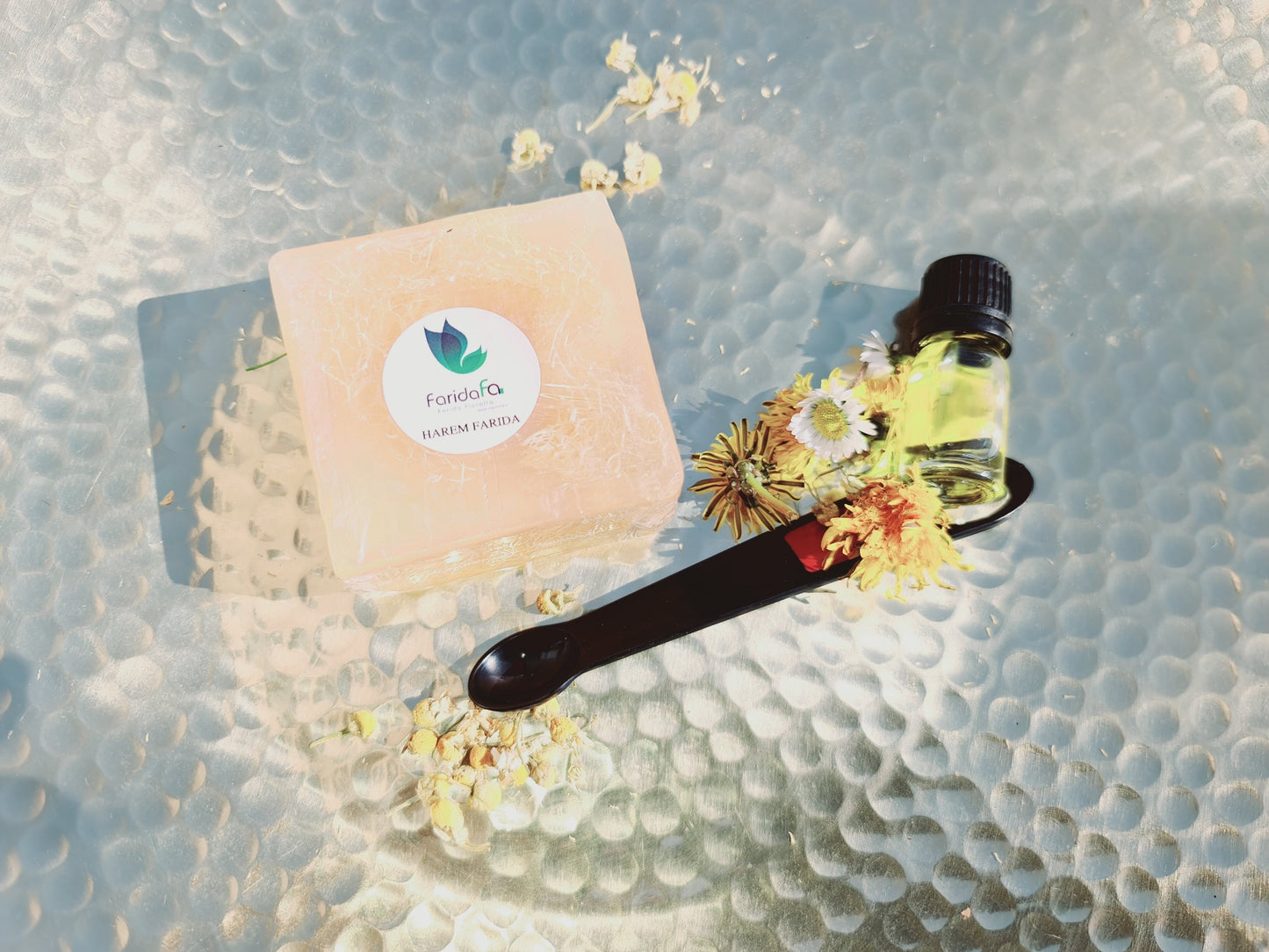 Harem Farida Handmade Loofah Soap